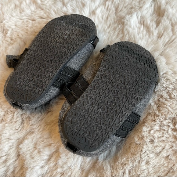 Infant MK Shoes - Picture 2 of 3